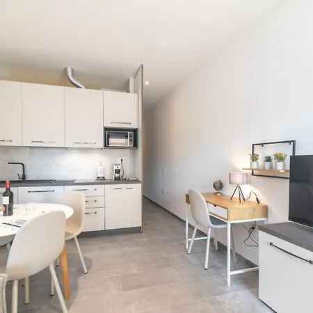 Isola 1 And 2 - Happy Apartment
